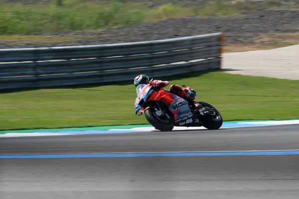 Buriram, Tayland - 5 Ekim 2018: Jorge Lorenzo ducati takımı BK Tayland grand prix 2018 chang Uluslararası pistinde sırasında eylem 