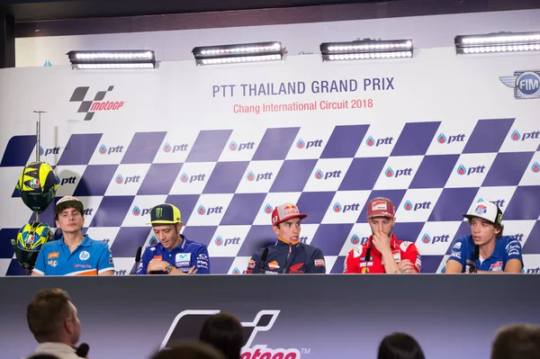 Buriram, Tayland - 6 Ekim 2018: Riders basın toplantısı BK Tayland grand prix 2018 chang Uluslararası pistinde öncesinde 
