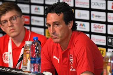 Kallang-Singapur-26Jul2018: Unai Emery Cephanelik Basın Konferansı 'ndan sonra Arsenal ile Singapur Milli Stadyumu' ndaki Atletico de Madrid maçının ardından Arsenal 'in baş antrenörü