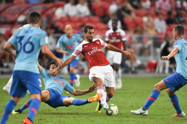 Kallang-Singapur-26Jul2018: Henrikh mkhitaryan # 7 cephanelik oyuncusunun icc2018 'de atletico de madrid' deki ulusal stadyumdaki cephaneliğe karşı eylemde olması