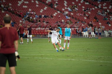 Kallang-Singapur-26Jul2018: Sead Kolasinac # 31 Arsenal oyuncusu icc2018 'de atletico de madrid' e karşı ulusal stadyum, Singgapur