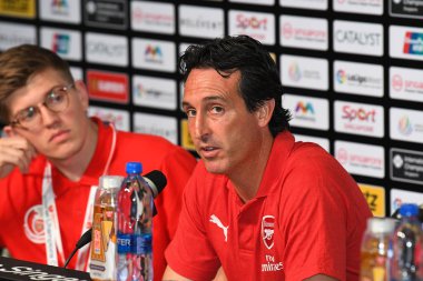 Kallang-Singapur-26Jul2018: Unai Emery Cephanelik Basın Konferansı 'ndan sonra Arsenal ile Singapur Milli Stadyumu' ndaki Atletico de Madrid maçının ardından Arsenal 'in baş antrenörü