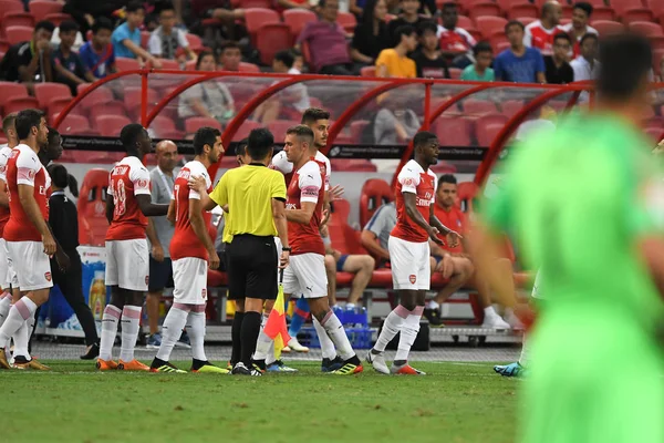 Kallang Singapore 26Jul2018 Jugador Arsenal Prepara Sustitución Cambiante Durante Icc2018 — Foto de Stock