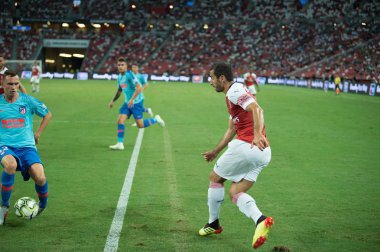 Kallang-Singapur-26Jul2018: Henrikh mkhitaryan # 7 cephanelik oyuncusunun icc2018 'de atletico de madrid' deki ulusal stadyumdaki cephaneliğe karşı eylemde olması