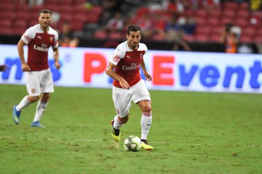 Kallang-Singapur-26Jul2018: Henrikh mkhitaryan # 7 cephanelik oyuncusunun icc2018 'de atletico de madrid' deki ulusal stadyumdaki cephaneliğe karşı eylemde olması