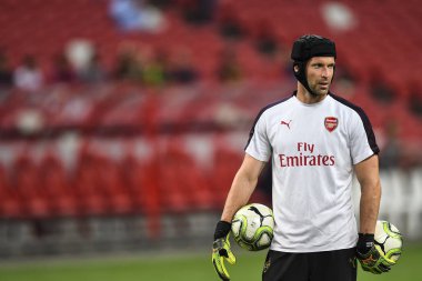 Kallang-Singapur-26Jul2018: icc2018 'de atletico de madrid' e karşı ulusal stadyum, Singapur 'da cephanelik savaşı sırasında petr cech oynuyordu