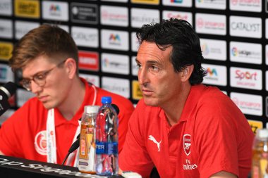 Kallang-Singapur-26Jul2018: Unai Emery Cephanelik Basın Konferansı 'ndan sonra Arsenal ile Singapur Milli Stadyumu' ndaki Atletico de Madrid maçının ardından Arsenal 'in baş antrenörü