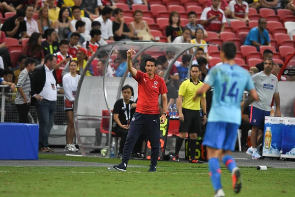 Kallang Singapore 26Jul2018 シンガポールの国立競技場で行われたAtletico Madridでの武器庫間のIcc2018中の武器庫のUnaiエメラリーヘッドコーチ — ストック写真