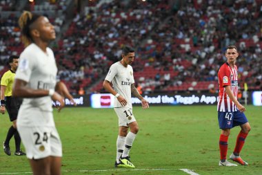Kallang-Singapur-30Jul2018: Angel Di Maria # 11 PSG oyuncusu icc2018 'de Atletico Madrid ile Singapur' daki Paris Saint-Alman Ulusal Stadyumu 'nda karşı karşıya geldi.