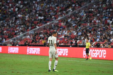 Kallang-Singapur-30Jul2018: Angel Di Maria # 11 PSG oyuncusu icc2018 'de Atletico Madrid ile Singapur' daki Paris Saint-Alman Ulusal Stadyumu 'nda karşı karşıya geldi.