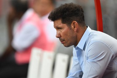 Kallang-Singapur - 30 jul 2018: Diego simeone koçu Atletico Madrid icc2018 karşı Atletico madrid, paris saint-Alman Ulusal Stadyumu'nda, Singapur arasında sırasında eylem