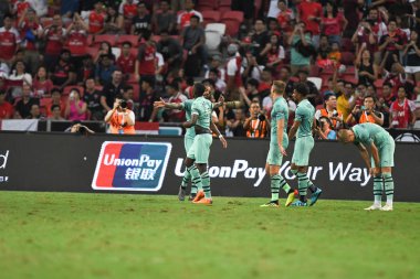 Kallang-Singapur-28 Haziran 2018: C2018 'de Paris Saint-Alman Millî Stadyumu, Singapur' daki cephanelikte gol atan Arsenal oyuncusu