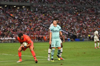 Kallang-Singapur - 28 Temmuz 2018: Mesut Ozil #10 oyuncu Arsenal icc2018 paris saint-Alman Ulusal Stadyumu'nda, Singapur karşı arsenal arasında sırasında eylem