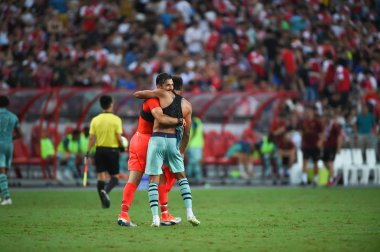 Kallang-Singapur-28Jul2018: Gianluigi Buffon # 30 PSG oyuncusu icc2018 'de Paris Saint-Almanya Ulusal Stadyumu, Singapur' daki cephaneliğe karşı savaşıyor.