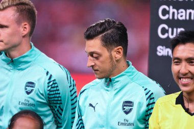 Kallang-Singapur - 28 Temmuz 2018: Mesut Ozil Player Arsenal icc2018 paris saint-Alman Ulusal Stadyumu'nda, Singapur karşı arsenal arasında sırasında eylem