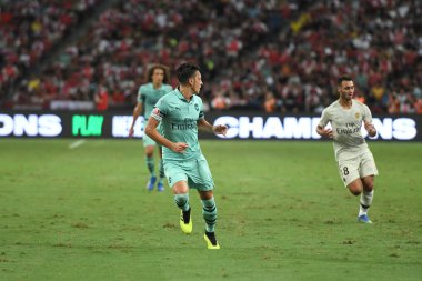 Kallang-Singapur - 28 Temmuz 2018: Mesut Ozil #10 oyuncu Arsenal icc2018 paris saint-Alman Ulusal Stadyumu'nda, Singapur karşı arsenal arasında sırasında eylem