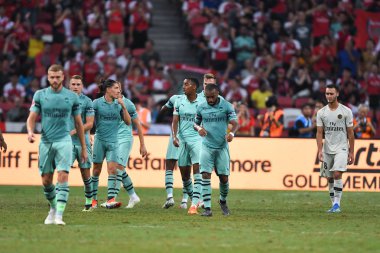 Kallang-Singapur-28 Haziran 2018: C2018 'de Paris Saint-Alman Millî Stadyumu, Singapur' daki cephanelikte gol atan Arsenal oyuncusu