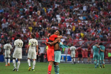 Kallang-Singapur-28 Temmuz 2018: Pierre-Emerick Aubameyang # 14 cephanelik oyuncusunun icc2018 'de Paris Saint-Alman Ulusal Stadyumu, Singapur' daki cephaneliğe karşı çarpışması