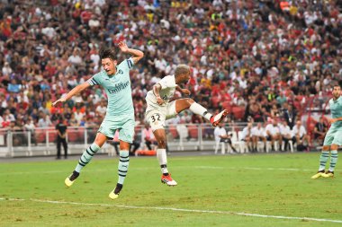 Kallang-Singapur - 28 Temmuz 2018: Mesut Ozil #10 oyuncu Arsenal icc2018 paris saint-Alman Ulusal Stadyumu'nda, Singapur karşı arsenal arasında sırasında eylem