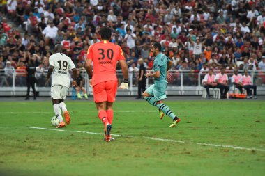 Kallang-Singapur-28 Haziran 2018: Henrikh mkhitaryan # 7 cephanelik oyuncusu icc2018 'de Paris Saint-Almanya' daki ulusal stadyumdaki Cephanelik Arsenal maçında