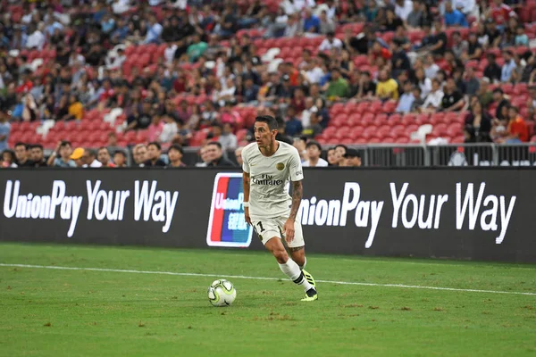 Kallang-Singapur-30Jul2018: Angel Di Maria # 11 PSG oyuncusu icc2018 'de Atletico Madrid ile Singapur' daki Paris Saint-Alman Ulusal Stadyumu 'nda karşı karşıya geldi.