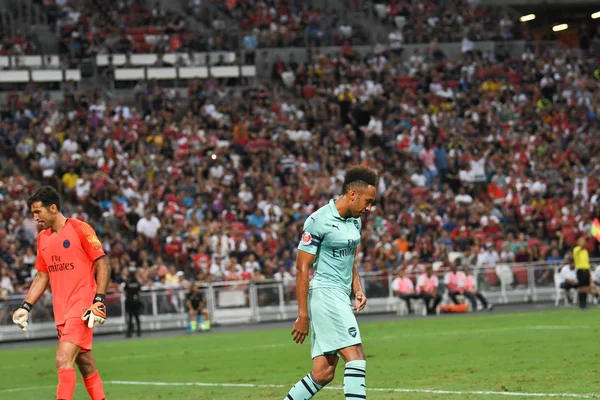Kallang-Singapur-28 Temmuz 2018: Pierre-Emerick Aubameyang # 14 cephanelik oyuncusunun icc2018 'de Paris Saint-Alman Ulusal Stadyumu, Singapur' daki cephaneliğe karşı çarpışması