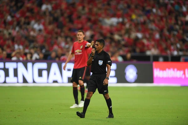 Kallang-singapore-20jul2019:Referee in action during icc2019 bet — Stock Photo, Image
