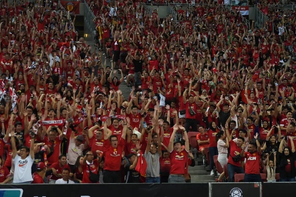 Kallang-singapore-20jul2019: Fans no identificados de la unidad de Manchester — Foto de Stock