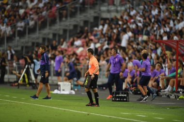Kallang-singapore-21jul2019: Yardımcı hakem ek olarak