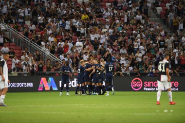 Kallang-singapore-21jul2019: Tottenham hotspur oyuncusu tebrikler