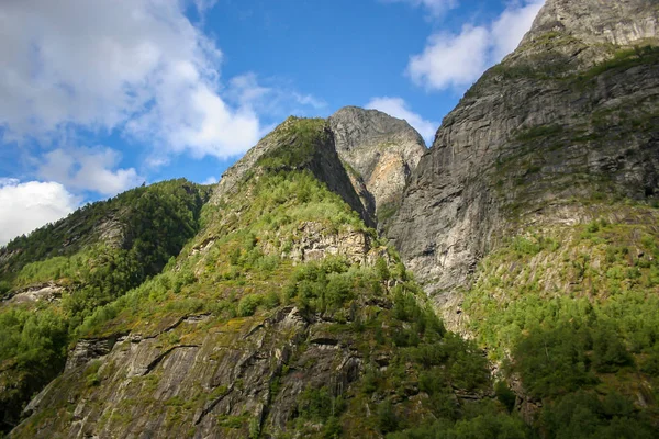 Norsko 2018 Mlhavo Srpna Mraky Rainbow Vodopády Fjordy Krásy Norské — Stock fotografie
