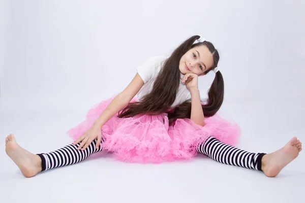 Красивая Девочка Подросток Розовой Юбке Белом Фоне — стоковое фото
