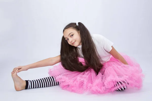 Красивая Девочка Подросток Розовой Юбке Белом Фоне — стоковое фото