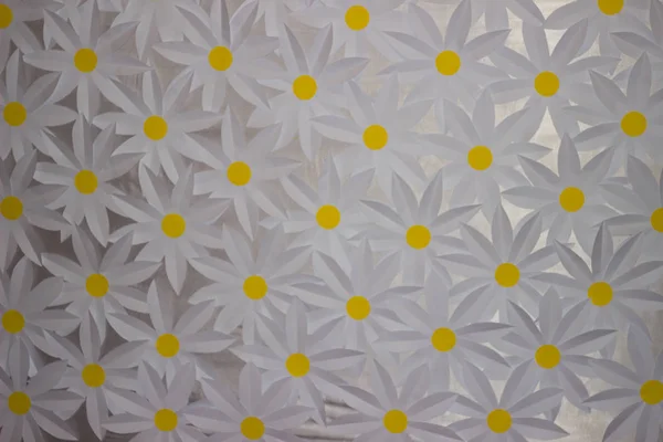 Arka plan. beyaz arka plan üzerinde kağıt çiçekler