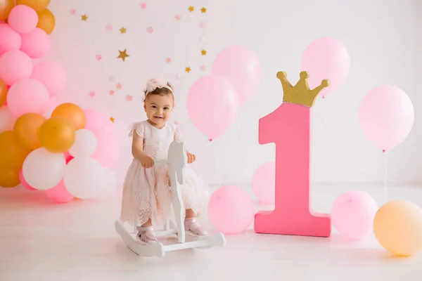 First birthday party for girl. Pink decor