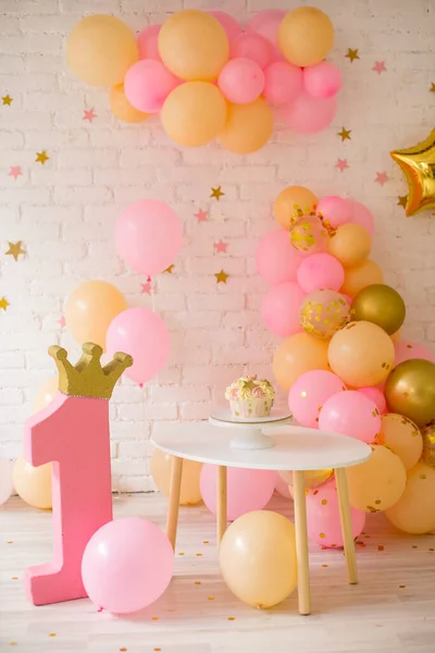 Pastel Rosa Para Primer Cumpleaños —  Fotos de Stock