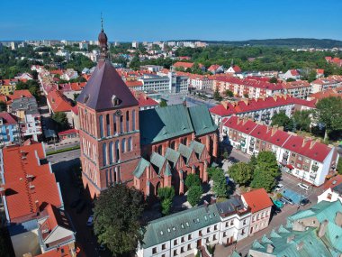Şehir, kent, şehir merkezi, yeşil şehir, Katedral havadan görünümü.