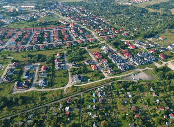 Flygfoto Stadens Bostäder Område Med Många Byggnader Vägar Och Trädgård — Stockfoto