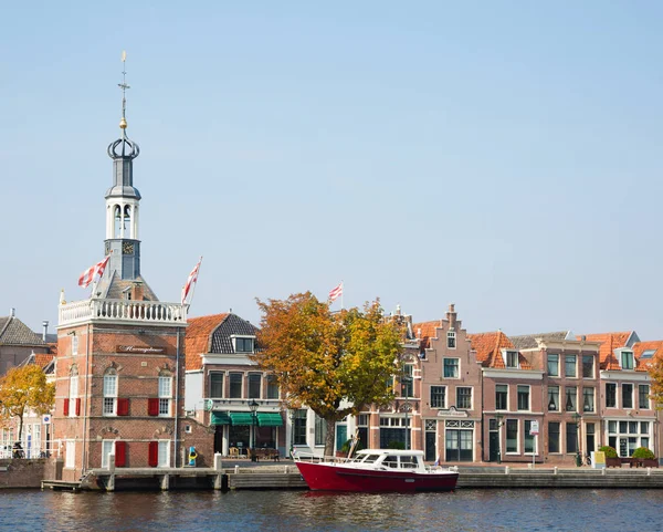 Alkmaar Netherlands September 2017 Dutch Motorboat Moored Quay Historic Center — Stock Photo, Image