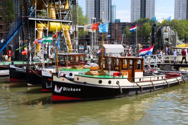 Rotterdam, Hollanda - 9 Eylül 2018: çeşitli tarihi gemilerin göstermek dünya bağlantı noktası gün Rotterdam 218, Rotterdam, Nethelands sırasında
