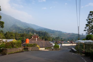 Bogor, Endonezya - 1 Eylül 2017: Bir sakin ve güzel sabah Bogor Cibodas Köyü