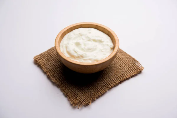 Quark Oder Joghurt Oder Dahi Hindi Serviert Einer Schüssel Vor — Stockfoto