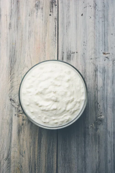Plain Curd Yogurt Dahi Hindi Served Bowl Moody Background Selective — Stock Photo, Image