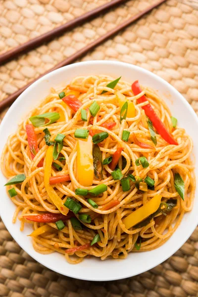 Schezwan Noedels Plantaardige Hakka Noedels Chow Mein Een Populaire Indo — Stockfoto