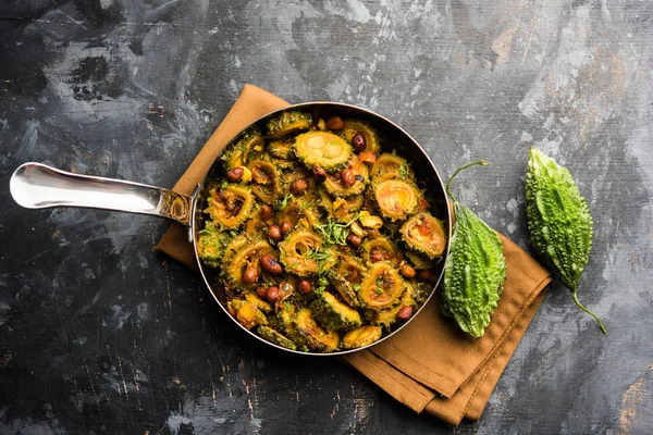 Melão Amargo Cozido Cabaça Karela Sabzi Servido Uma Tigela Nome — Fotografia de Stock