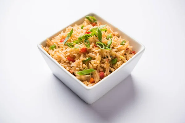 Schezwan Fried Rice Masala Popolare Cibo Indo Cinese Servito Piatto — Foto Stock
