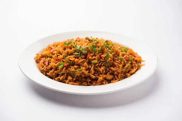 Schezwan Fried Rice Masala Este Mâncare Populară Indo Chineză Servită — Fotografie, imagine de stoc