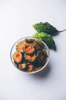 Karela Achar / acı kabak turşu, popüler Hint tarifi