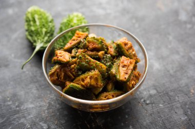 Karela Achar / acı kabak turşu, popüler Hint tarifi