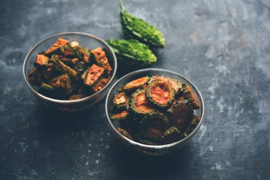 Karela Achar / acı kabak turşu, popüler Hint tarifi